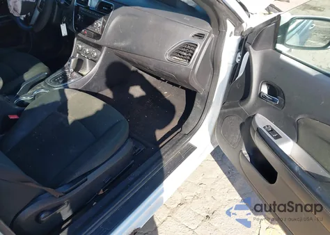 2011 Chrysler 200 Touring z USA, uszkodzony, nr VIN 1C3BC2EBXBN617390